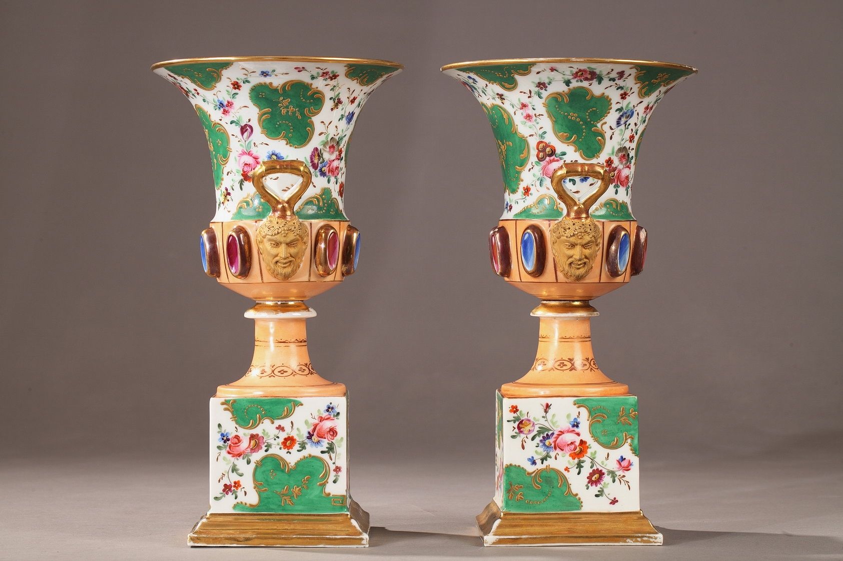 MEDICIS VASES IN PORCELAIN FROM THE LOUIS-PHILIPPE PERIOD