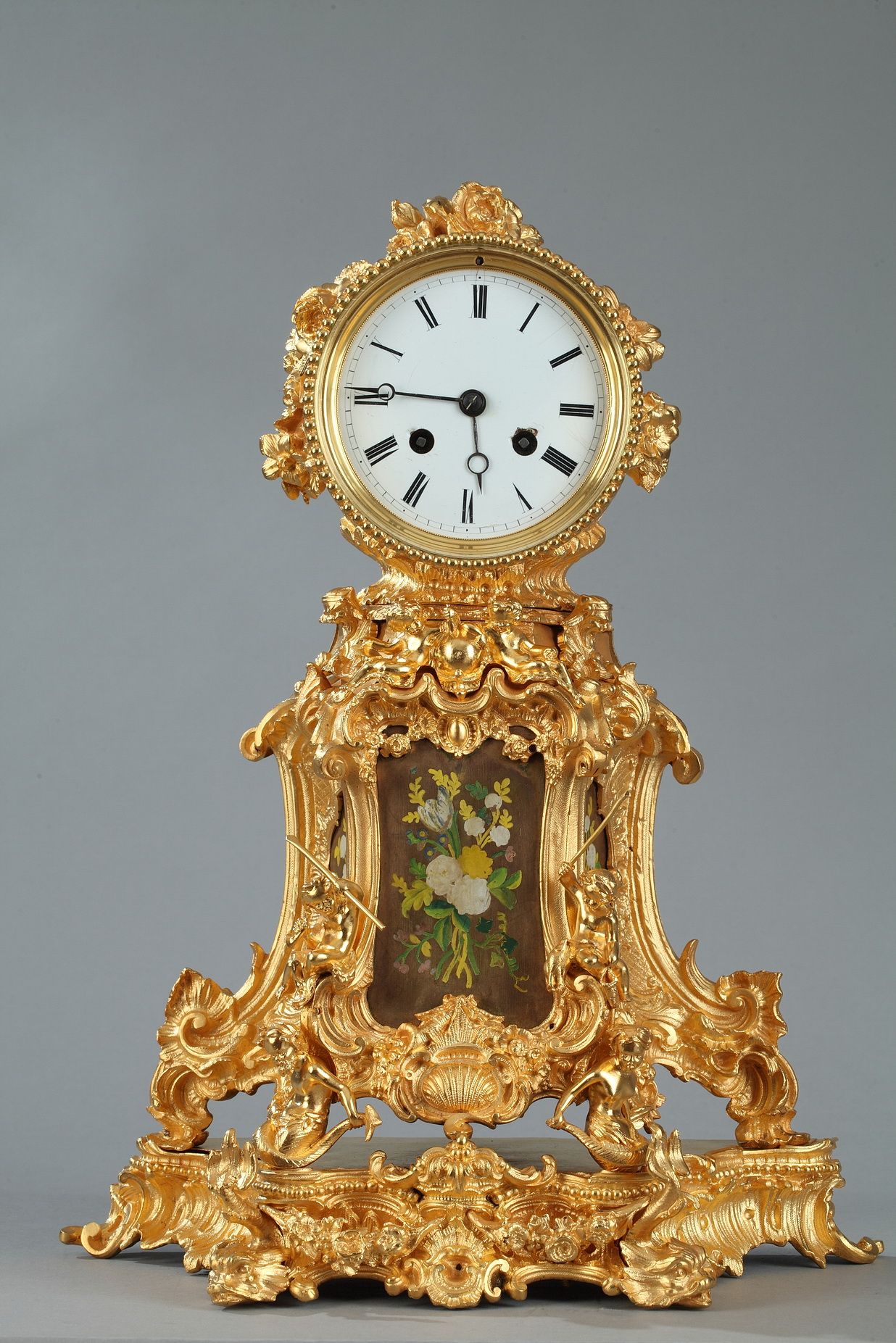  ROCAILLE CLOCK IN GILDED BRONZE 